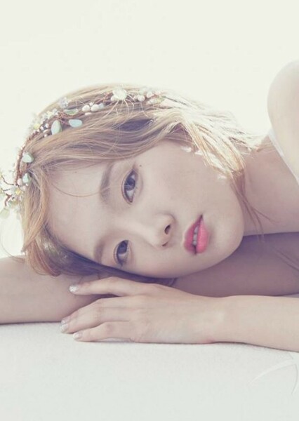Joo Min-hee photo