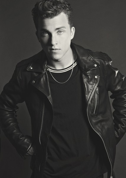 Jordan Elsass photo