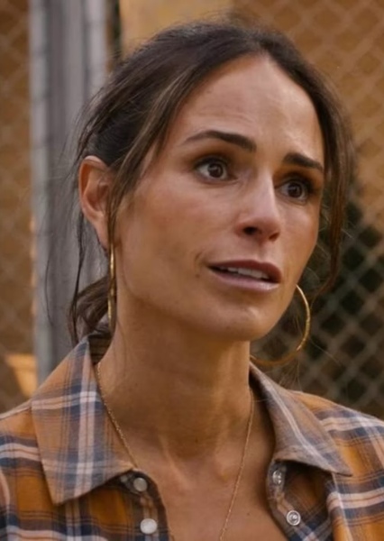 Jordana Brewster photo