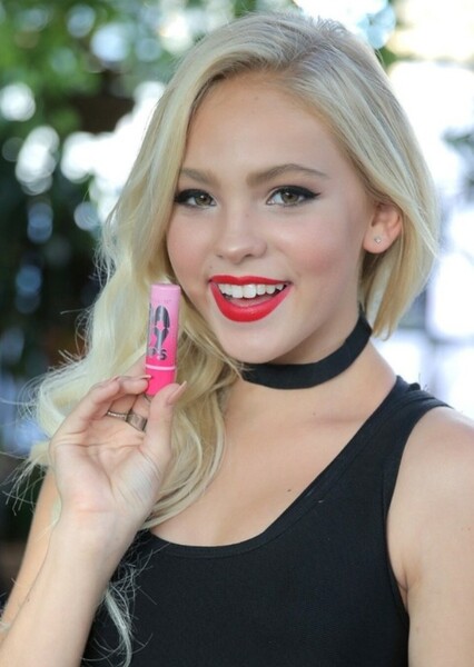 Jordyn Jones photo
