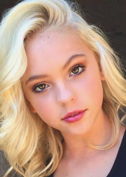 Jordyn Jones photo