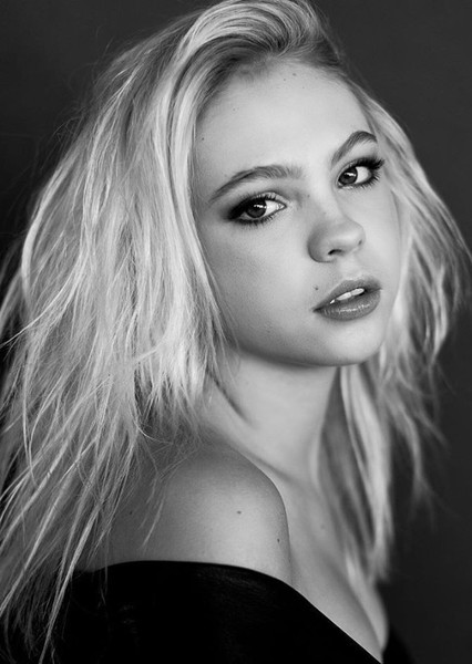 Jordyn Jones photo