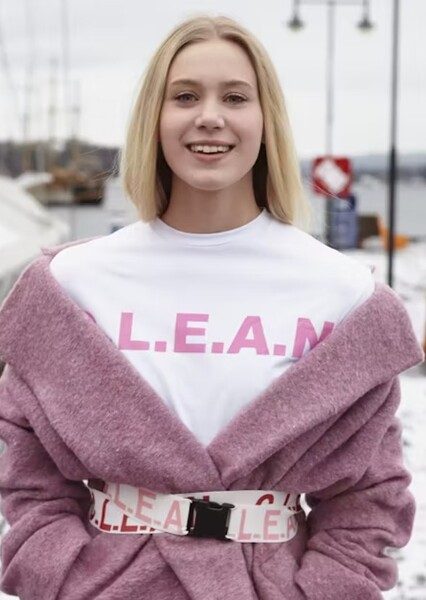 Josefine Frida Pettersen photo