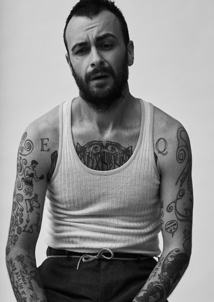 Joseph Gilgun photo