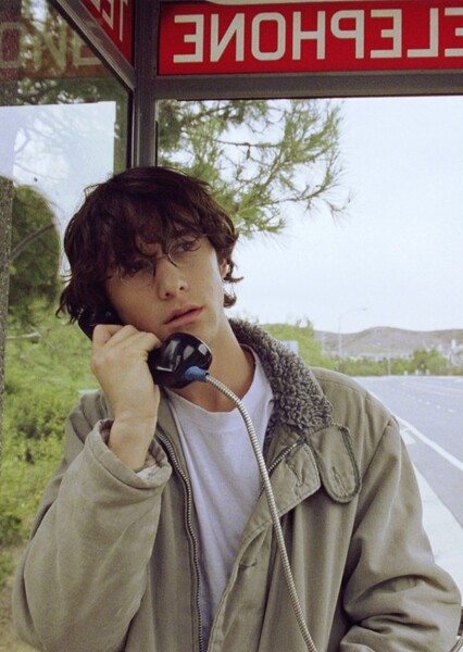 Joseph Gordon-Levitt photo