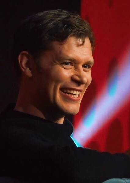 Joseph Morgan photo