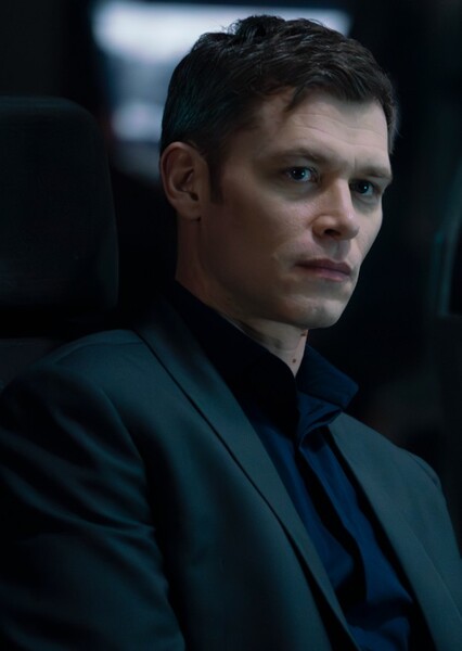Joseph Morgan photo