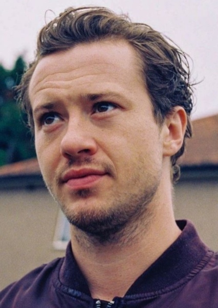 Joseph Quinn