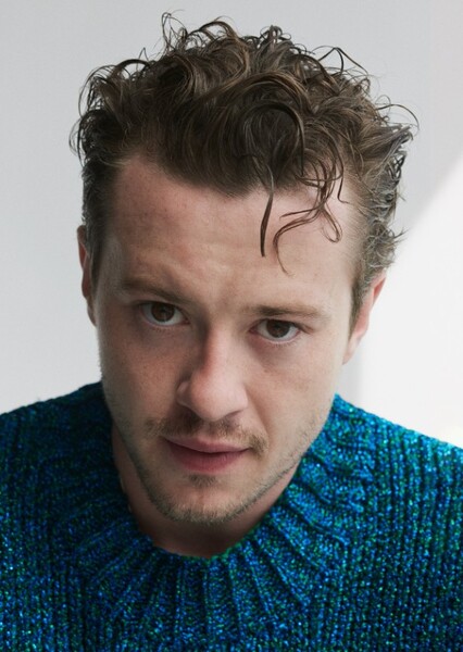Joseph Quinn photo