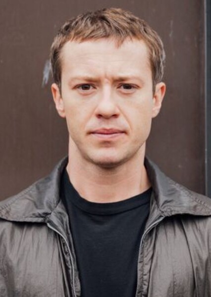 Joseph Quinn photo