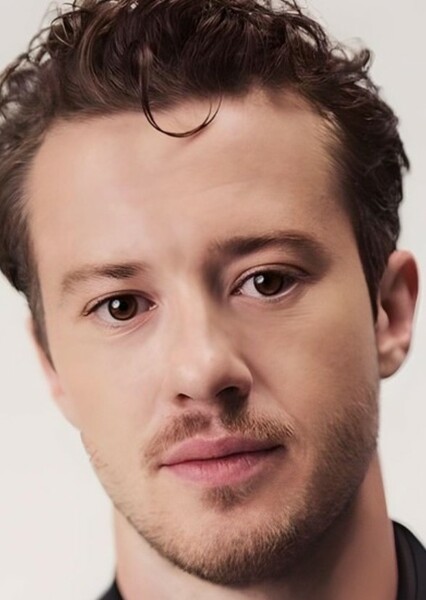 Joseph Quinn photo