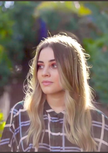 Josephine Langford photo