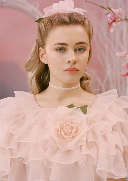 Josephine Langford photo