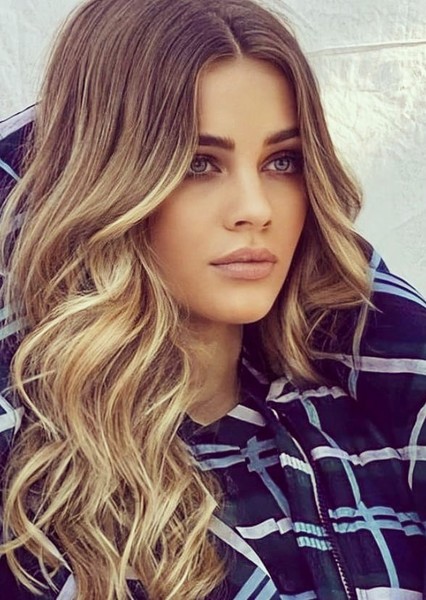 Josephine Langford photo