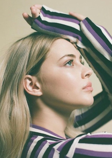 Josephine Langford photo