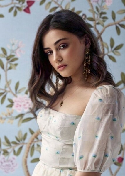 Josephine Langford photo
