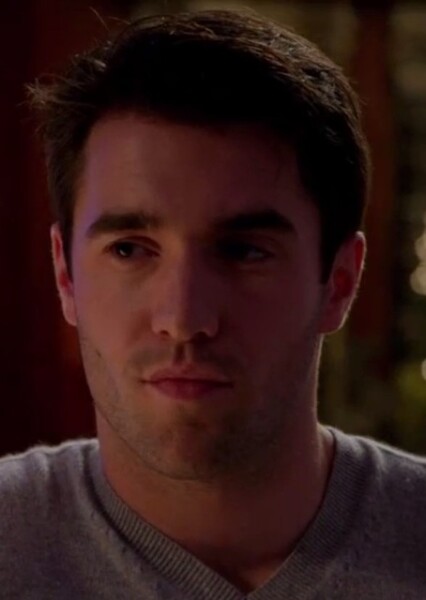 Josh Bowman photo