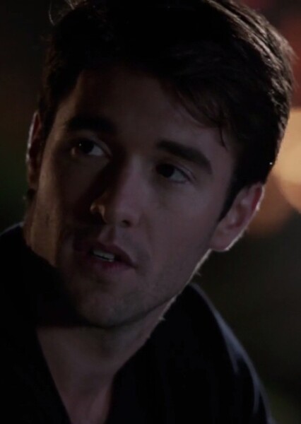 Josh Bowman photo