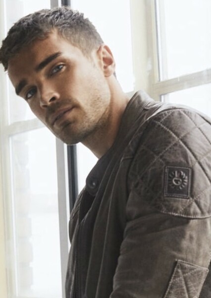 Josh Cuthbert photo