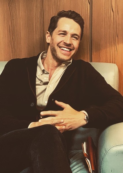 Josh Dallas photo