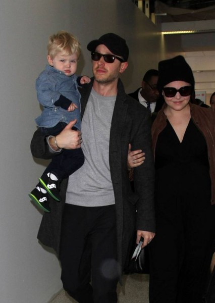Josh Dallas photo