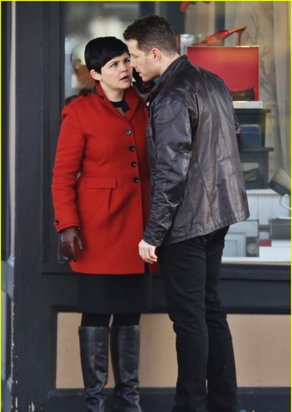 Josh Dallas photo