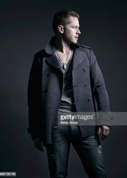 Josh Dallas photo