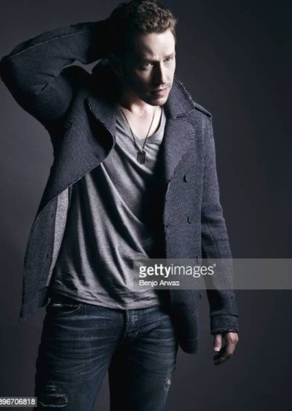 Josh Dallas photo