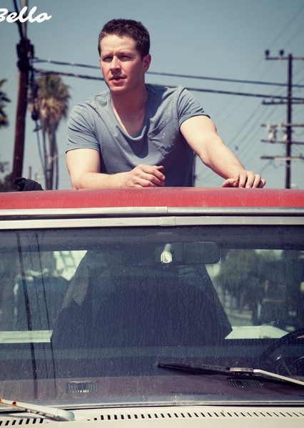 Josh Dallas photo