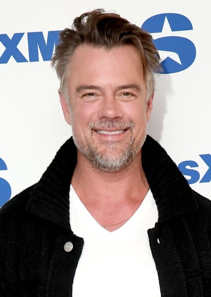 Josh Duhamel photo