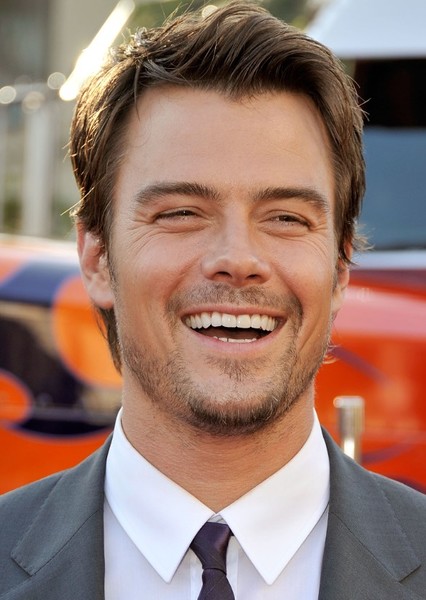 Josh Duhamel photo