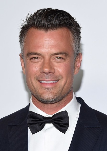 Josh Duhamel photo