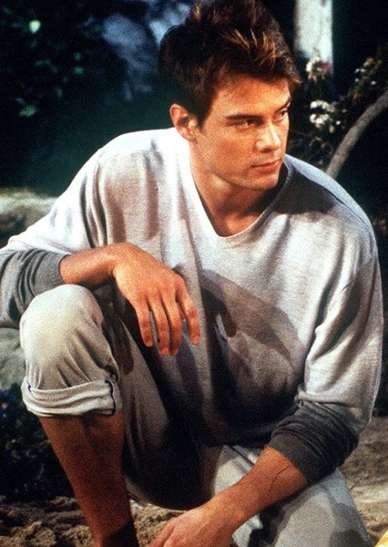 Josh Duhamel photo