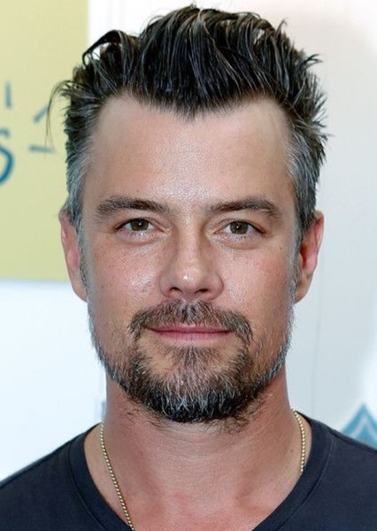Josh Duhamel photo
