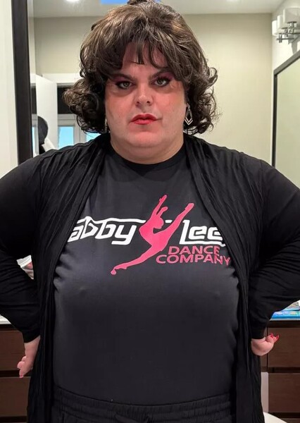 Josh Gad photo