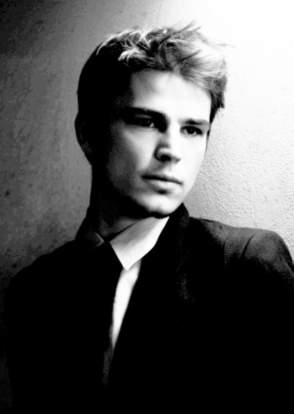 Josh Hartnett photo