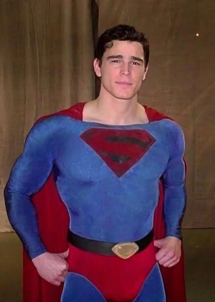 Josh Hartnett (Superman)