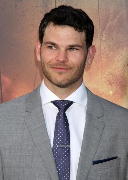Josh Helman