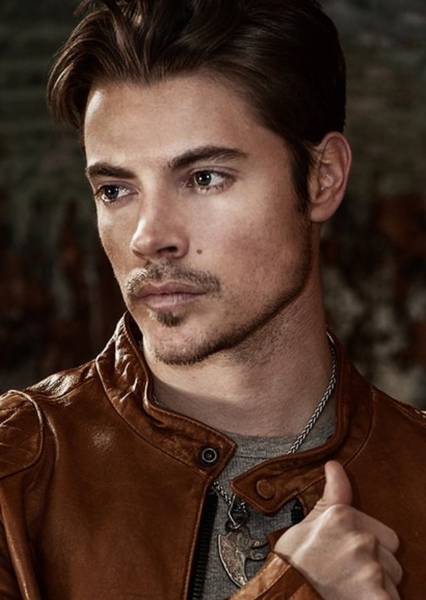 Josh Henderson photo