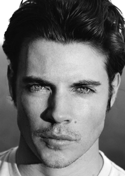 Josh Henderson photo