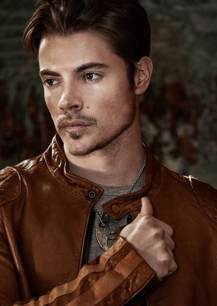 Josh Henderson photo