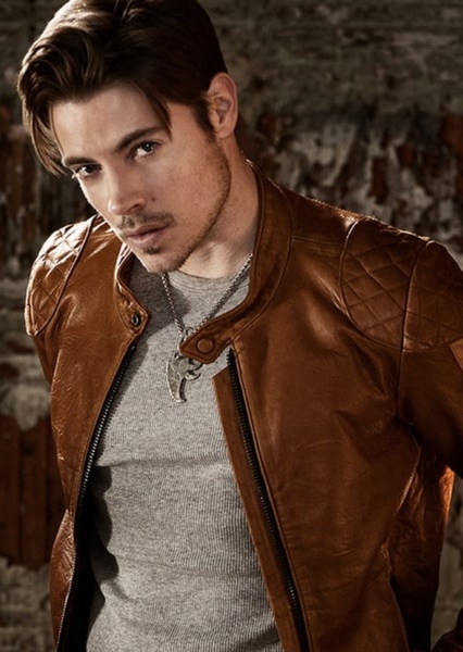 Josh Henderson photo