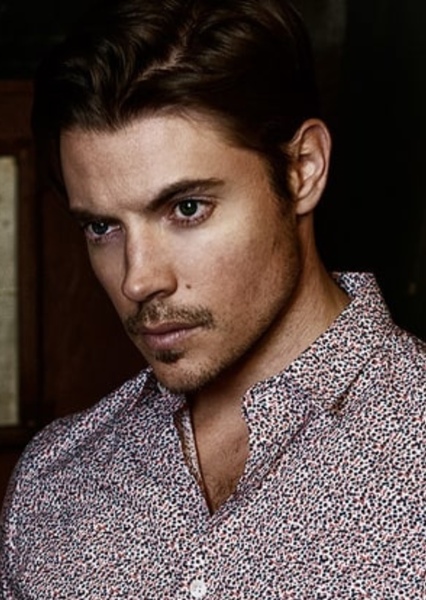 Josh Henderson photo
