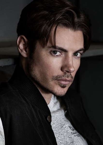 Josh Henderson photo