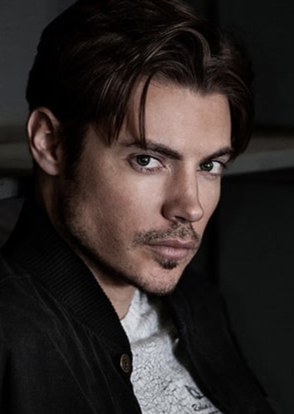 Josh Henderson photo