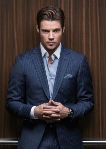 Josh Henderson photo