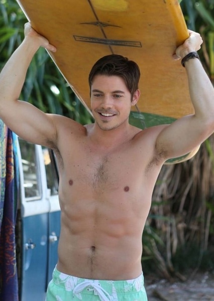 Josh Henderson photo