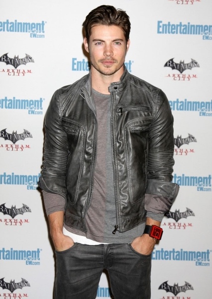 Josh Henderson photo