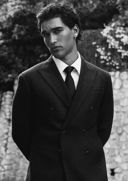 Josh Heuston photo
