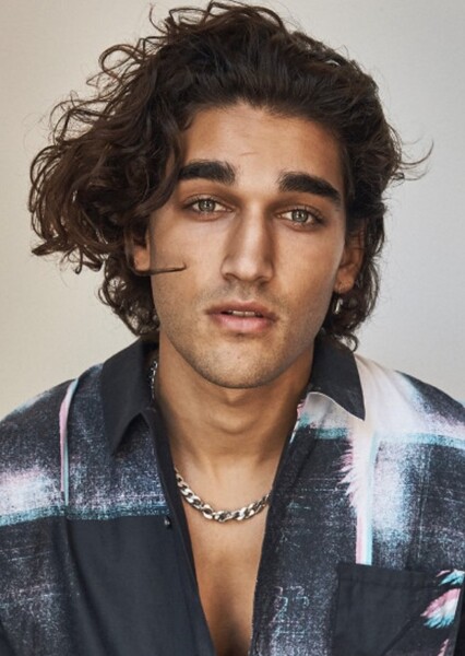 Josh Heuston photo